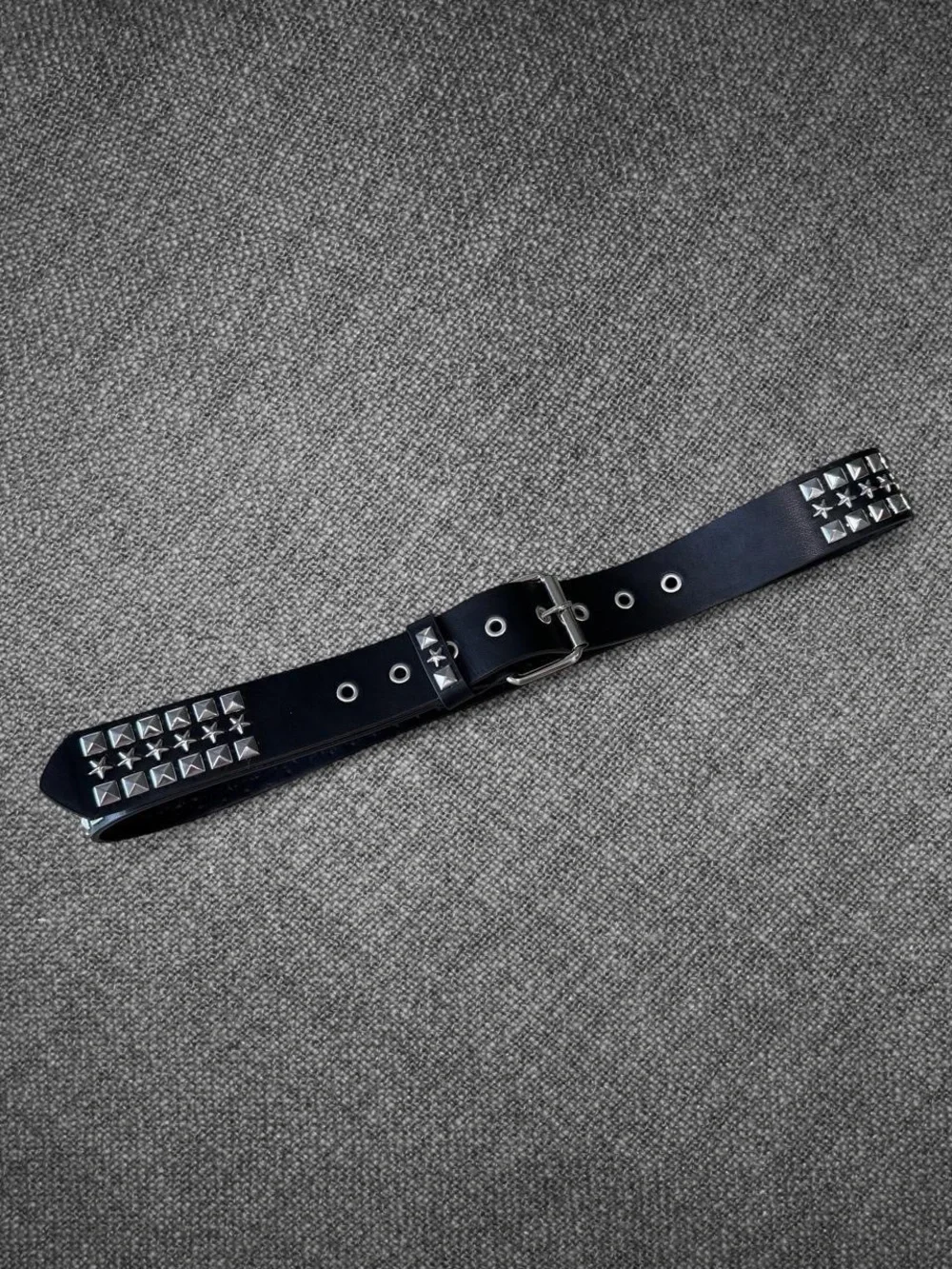 Black Wide Star And Pyramid Stud Grommet Belt Silver Buckle Punk Y2K 45 Inch